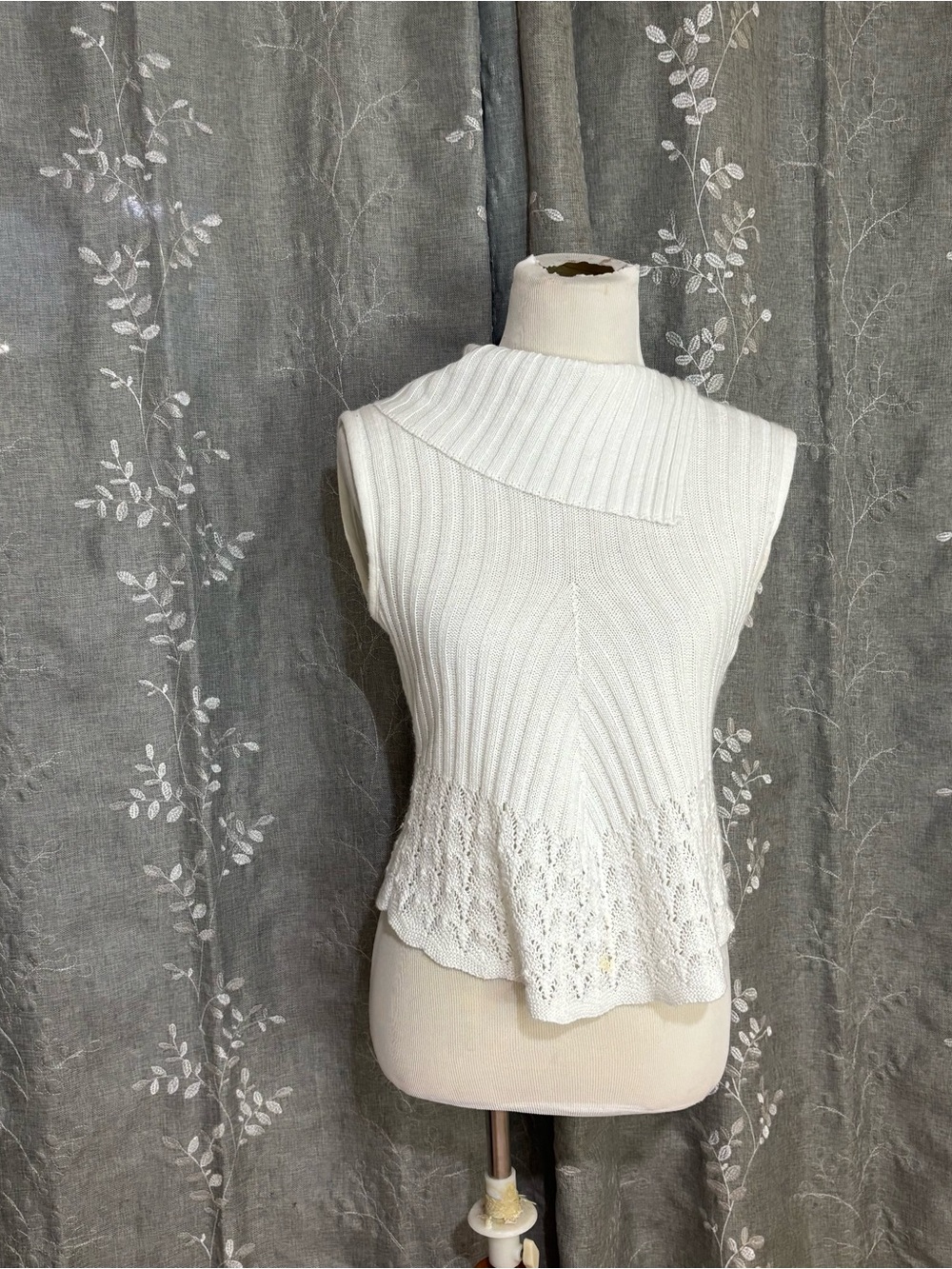 Say What? White Ribbed Knit Sleeveless Top with Lace Hem